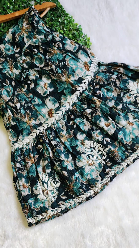 MAL SHORT KURTI WITH GARARA SET WITH FREE GIFT ๐ INSIDE