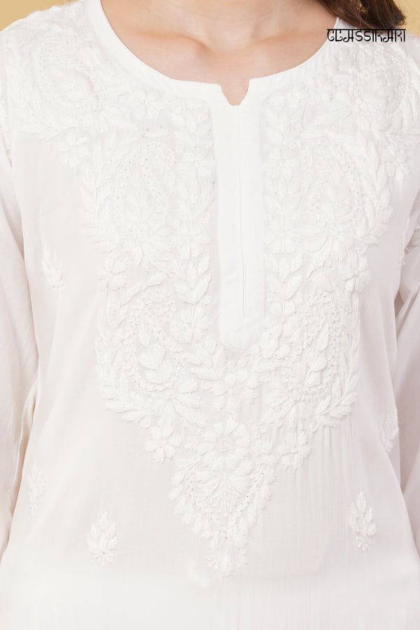WHITE NOOR CHIKANKARI KURTI