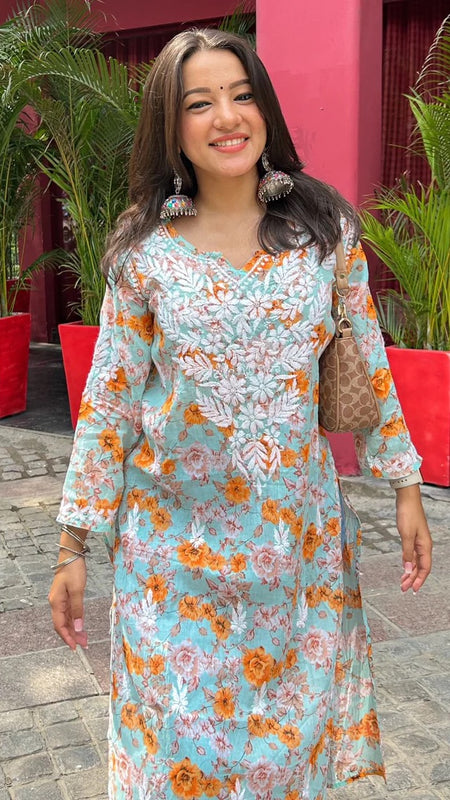 Door hand-embroidered malmal Kurti with gift💝 inside/ Door kurti