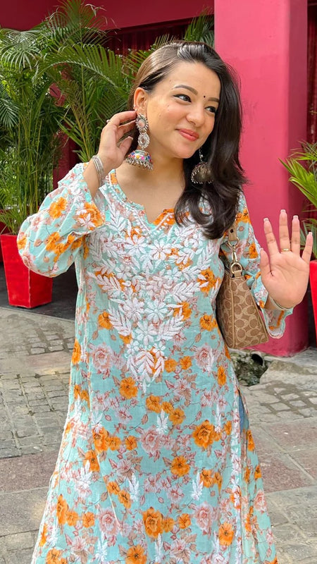 Door hand-embroidered malmal Kurti with gift💝 inside/ Door kurti