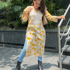 Door hand-embroidered malmal Kurti with gift💝 inside/ Door kurti