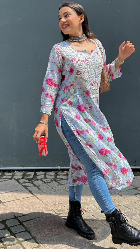 Door hand-embroidered malmal Kurti with gift💝 inside/ Door kurti