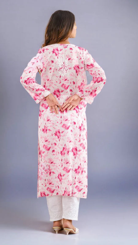 Neitra hand-embroidered malmal Kurti