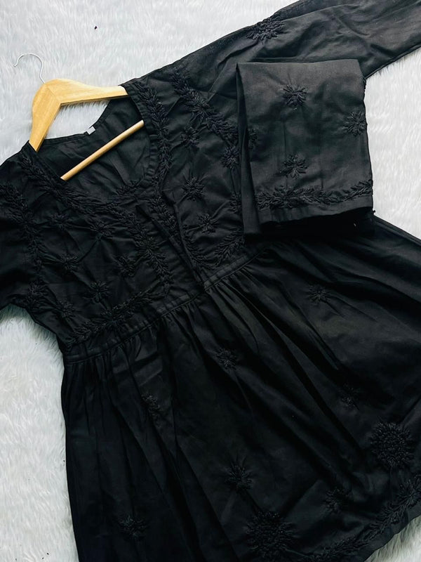 COTTON SHORT KURTI SET WITH GIFT ๐ INSIDE