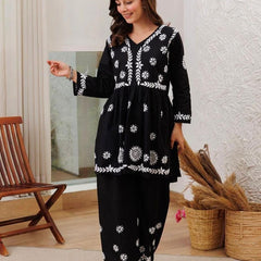 COTTON SHORT KURTI SET WITH GIFT ๐ INSIDE