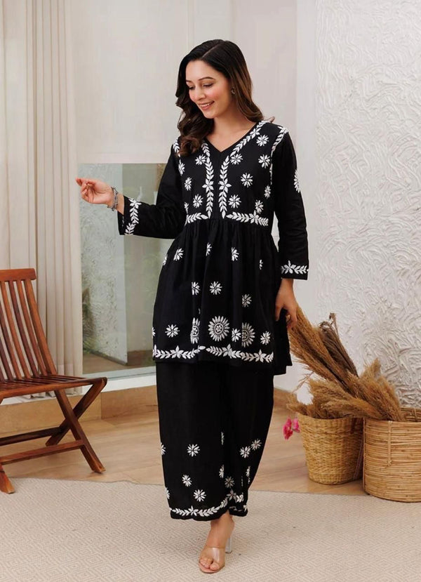 COTTON SHORT KURTI SET WITH GIFT ๐ INSIDE