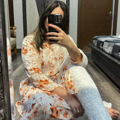 Neitra hand-embroidered malmal Kurti