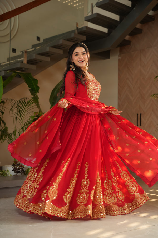 KAREENA GOWN WITH ZARIWOR AND DUPATTA