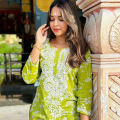 Printed hand-embroidered malmal Kurti with Lycra pant /Malmal fussion set