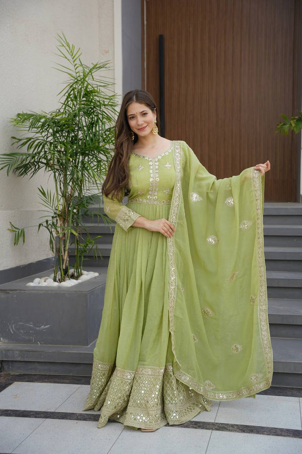 NEW Launching *REAL MODELLING* Designer Party Wear Look Collection