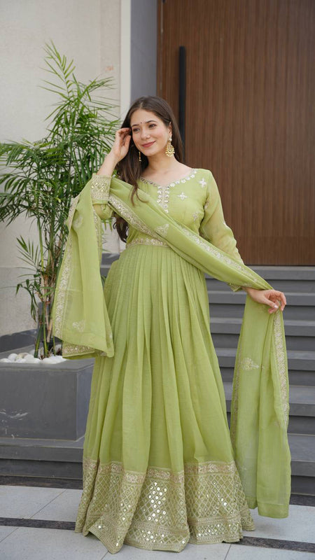 NEW Launching *REAL MODELLING* Designer Party Wear Look Collection