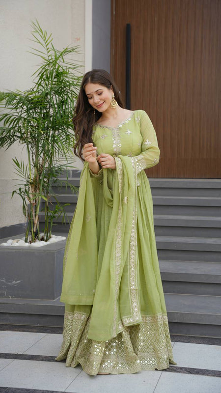 NEW Launching *REAL MODELLING* Designer Party Wear Look Collection