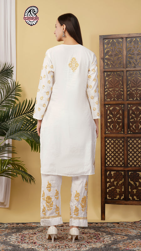 CHANDERI CO-ORD SET WITH  COLOUR THREAD WITH FREE GIFT 💝  INSIDE