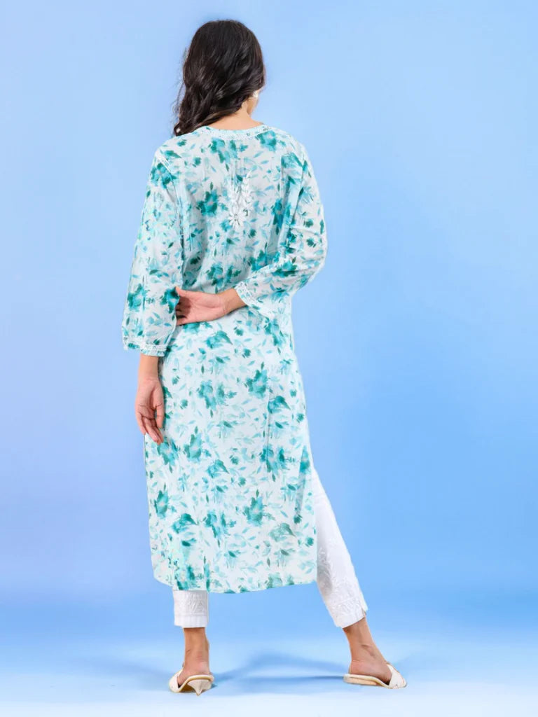 Neitra hand-embroidered malmal Kurti