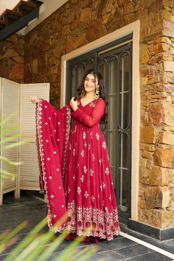 RED GEORGETTE GOWN SET WITH GOLDEN WORK