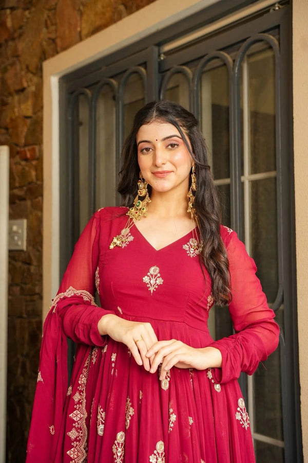 RED GEORGETTE GOWN SET WITH GOLDEN WORK