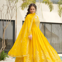 KAREENA GOWN WITH ZARIWOR AND DUPATTA