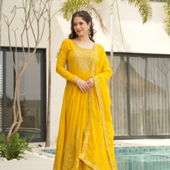 KAREENA GOWN WITH ZARIWOR AND DUPATTA