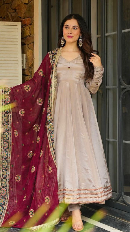 PREMIUM ISHANI DESIGNER READYMADE GOWN-DUPATTA