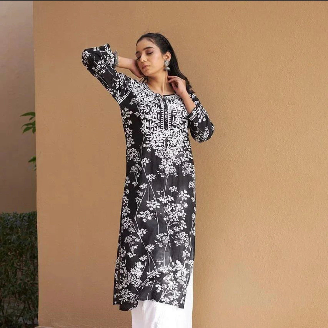 Printed hand-embroidered malmal Kurti with Lycra pant /Malmal fussion set