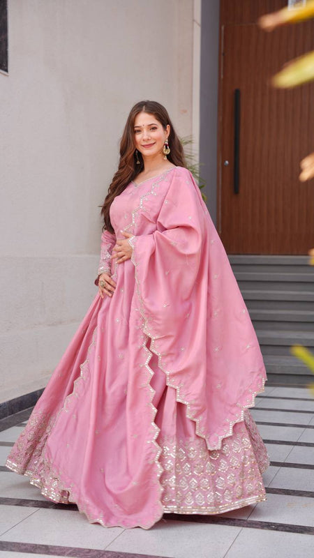 NEW Launching  *REAL MODELLING* Designer Party Wear Look Collection